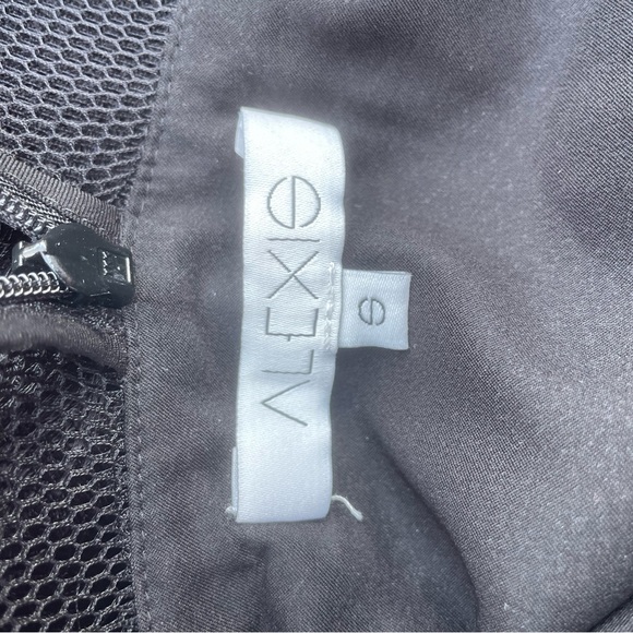 Alexis
Xiomarra Long-Sleeve Tiered-Fringe Shift Dress - Picture 6 of 12